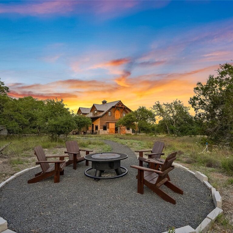 300 C Windmill Cove Wimberley TX